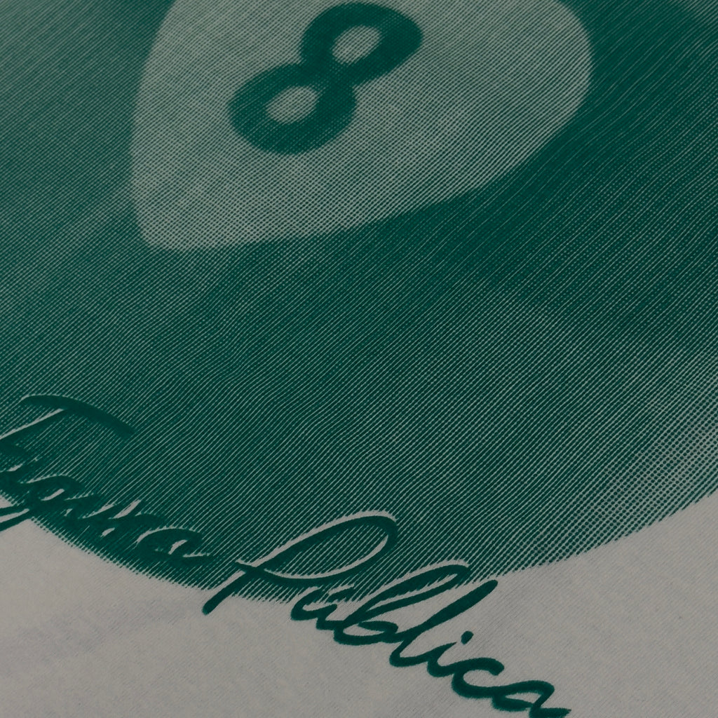 Figura Pública 8 Ball Graphic Tee